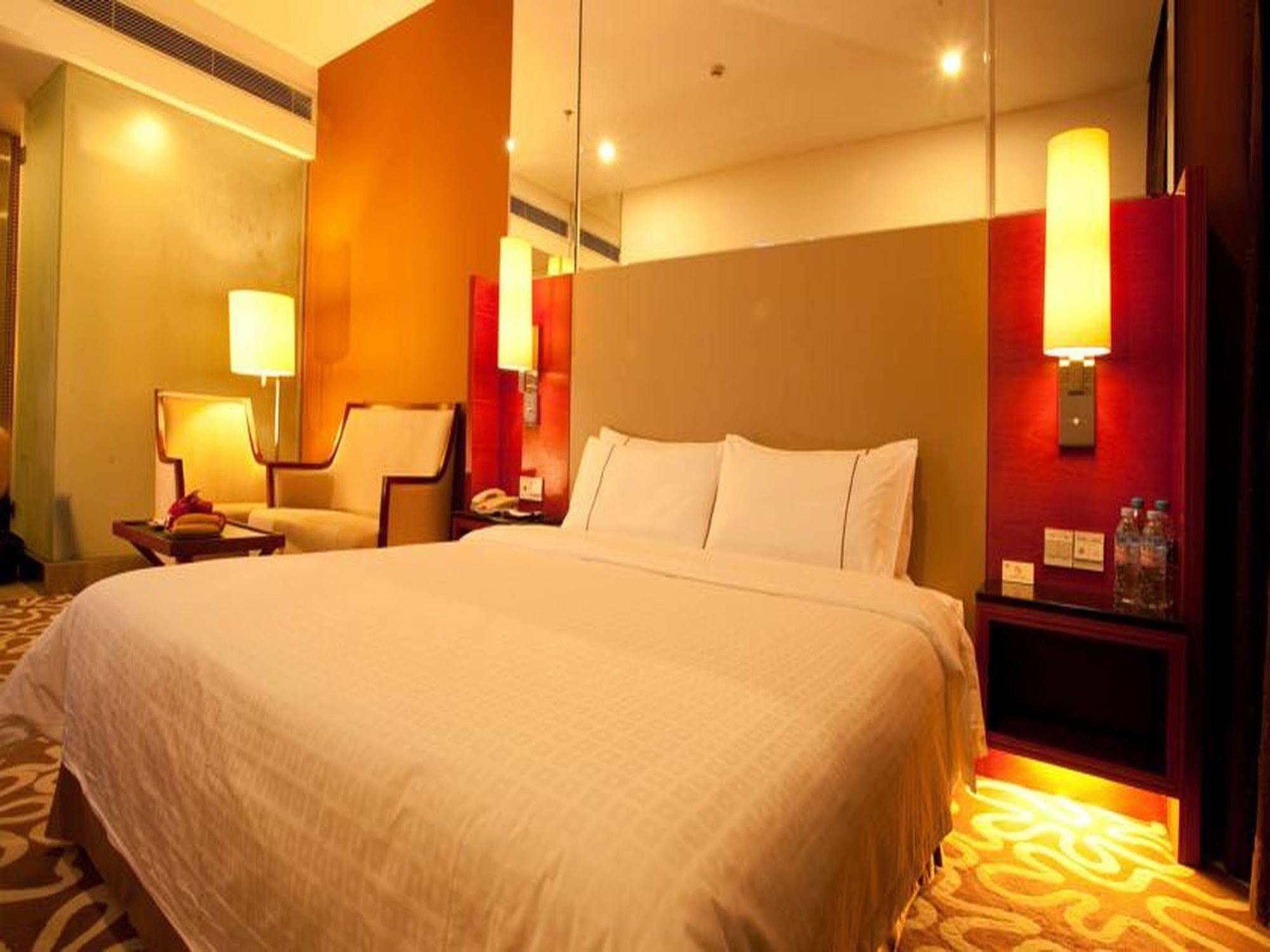 Shenzhen Caa Holy Sun Hotel, Luohu Railway Station Dış mekan fotoğraf